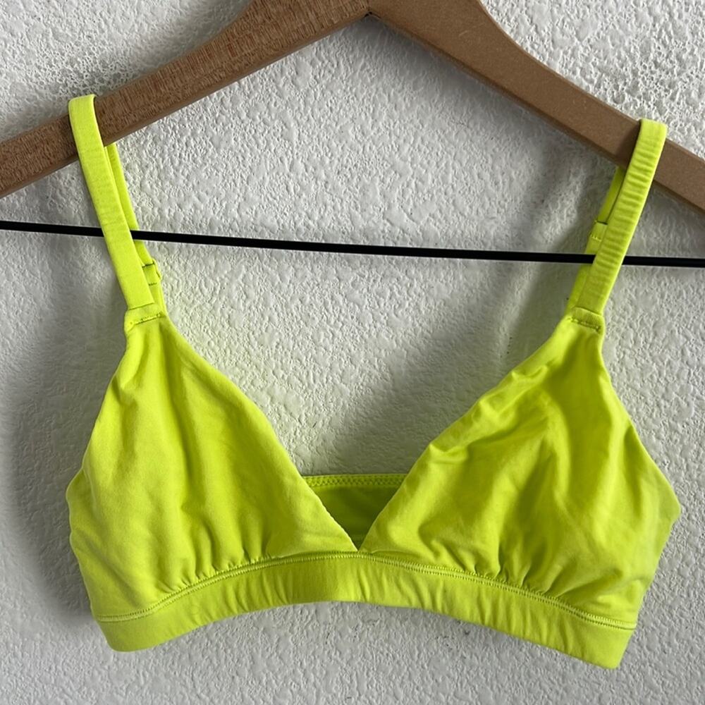 Skims Bright Neon Green Pull On Style Adjustable Strap Bralette Bra XS